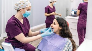 4 requisitos que um curso de Auxiliar em Saúde Bucal (ASB) tem de ter