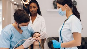 Quais as diferenças entre um Auxiliar em Saúde Bucal ASB e um Técnico de Saúde Bucal