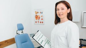 O que um ASB aprende ao fazer um curso de Auxílio em Instrumentação Cirúrgica em Odontologia?