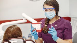 Veja como o ASB pode ajudar o dentista a prestar um melhor atendimento a crianças relutantes