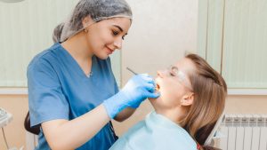 Quais documentos para tirar o CRO de auxiliar?