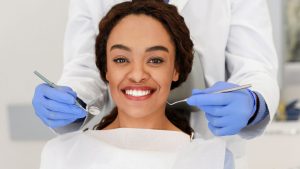 Como escolher um curso de auxiliar odontológico em 4 passos