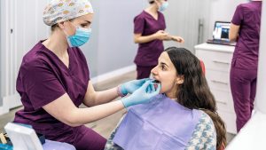 Quais são os riscos ocupacionais dos Auxiliares de Saúde Bucal?