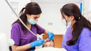 Conheça 4 maneiras para prevenir a cárie dentária