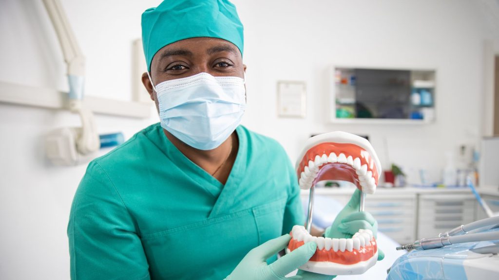 Quais os perigos do clareamento dental?