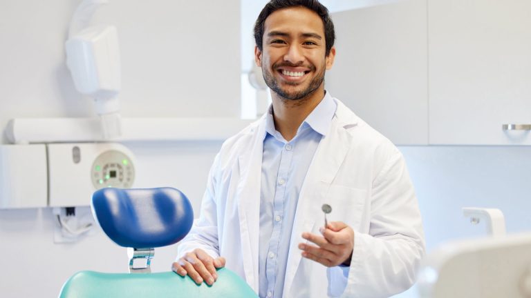 Diastema: Conheça 5 causas e seus tratamentos