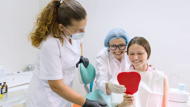 A estreia no mercado de trabalho como ASB