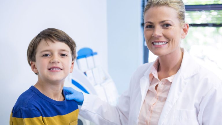 Quero trabalhar legalmente como ASB. O que preciso fazer?