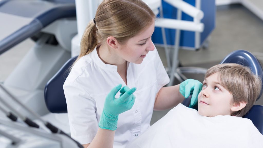 Como sei que estou com cárie antes de ir ao dentista?