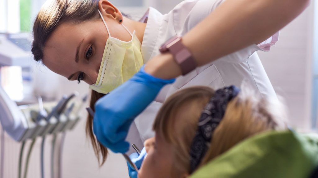 O que é preciso para o ASB dar entrada no registro do CRO?