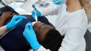 Como manter contato com pacientes com o consultório fechado