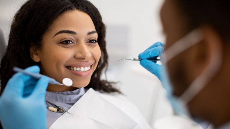 10 procedimentos estéticos no dentista para levantar a autoestima