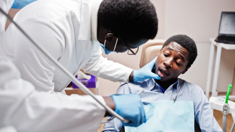 Tudo o que uma ASB faz no consultório odontológico