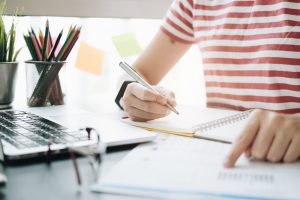 Concursos para auxiliar em saúde bucal com inscrições em julho