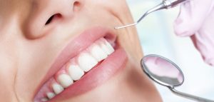 Os inimigos de um sorriso branquinho