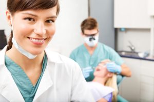 29 concursos para auxiliar de dentista com inscrições abertas em fevereiro