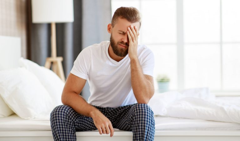 Sempre acordando com dor de cabeça? Atenção!