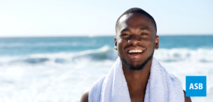 5 dicas de como manter o sorriso saudável na praia