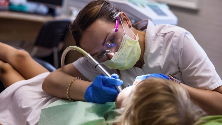 O que devo saber antes do clareamento dental?