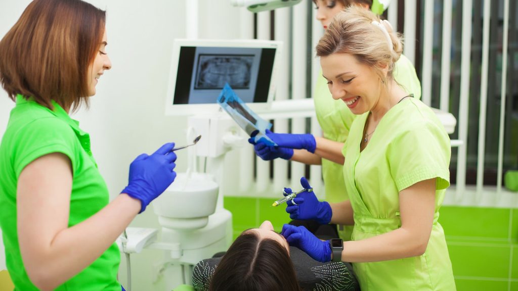 Não deixe para retornar ao dentista só quanto tiver dor