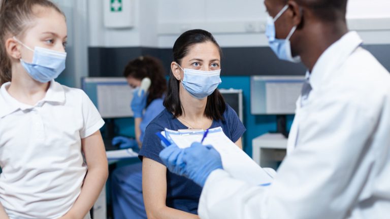 5 EPIs para o auxiliar de dentista usar no trabalho