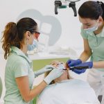 Salário para ASB em 2026: quanto ganha um Auxiliar em Saúde Bucal atualmente?