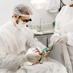 Profissões da saúde com rápida entrada no mercado de trabalho: por que o ASB é uma das melhores opções?